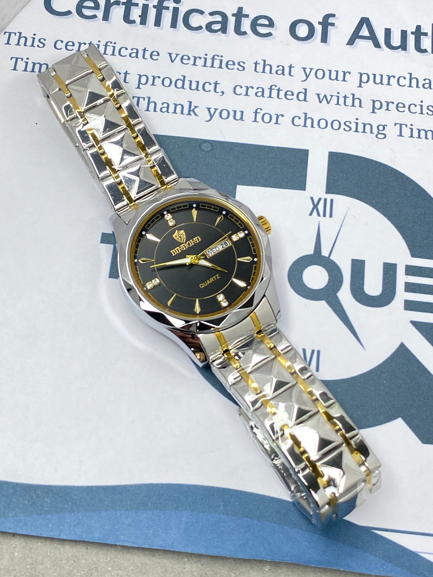 BINBOND Analog Luxury Chain Watch for Men with Date & Day Display