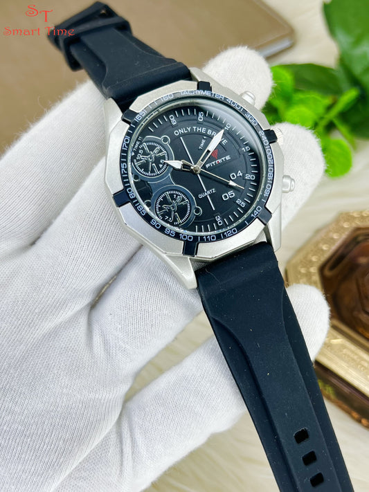 Fitrite Quartz Sport Watch – Black Dial & Silicone Strap