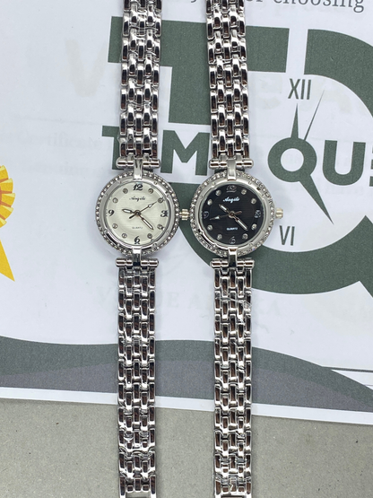 AOQILI Round Dial Luxury Stainless Steel Ladies Watch